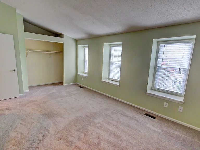4 Fendall Ave — Photo 14
