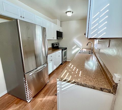 Kitchen photo 1