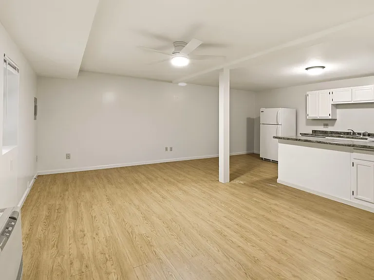 836 Mountain View — Photo 3