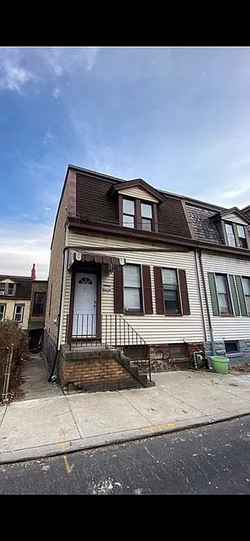 1315 Diana St photo 1
