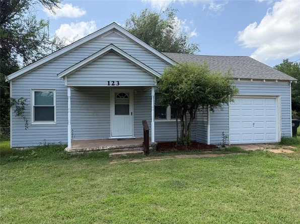 123 Grandview Rd, Midwest City, OK 73130