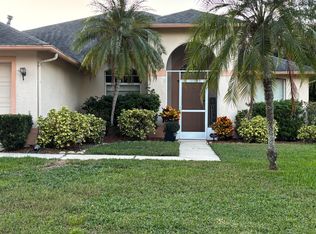 1049 Standing Reed Pl, Zephyrhills, FL 33543