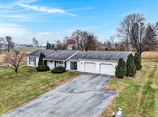 15 Pheasant Run, Fleetwood, PA 19522