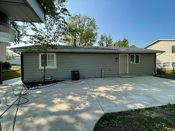 4th image of 7844 W Kingston Dr