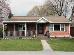 11 Pine Ave, Lebanon, PA 17042