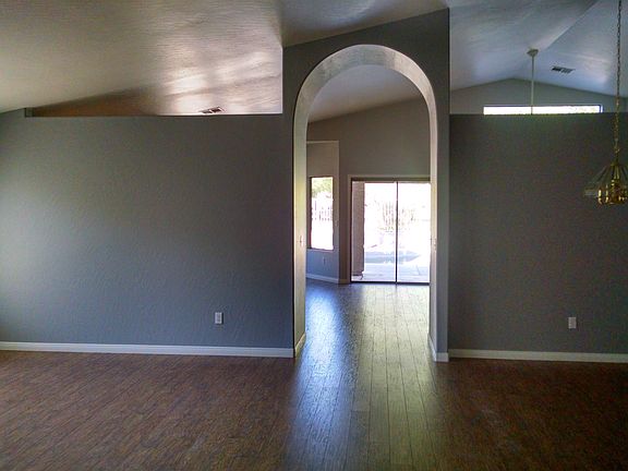 4th image of 21289 N 74th Ave