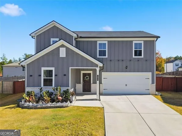 196 Summit Pointe Dr, Dallas, GA 30132