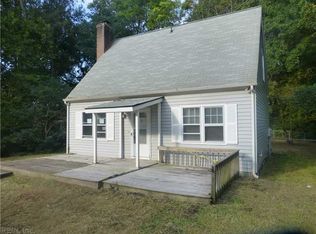 4464 Hickory Fork Rd, Gloucester, VA 23061