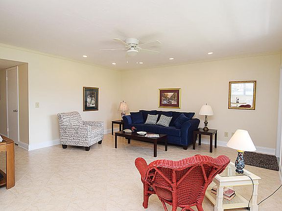 3rd image of 1225 NW 21st St #35-3502