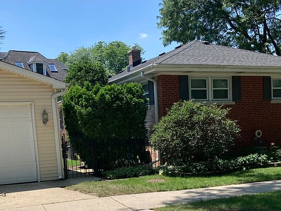 3rd image of 5775 N Nina Ave