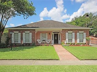 5324 Cocos Plumosas Dr, Kenner, LA 70065