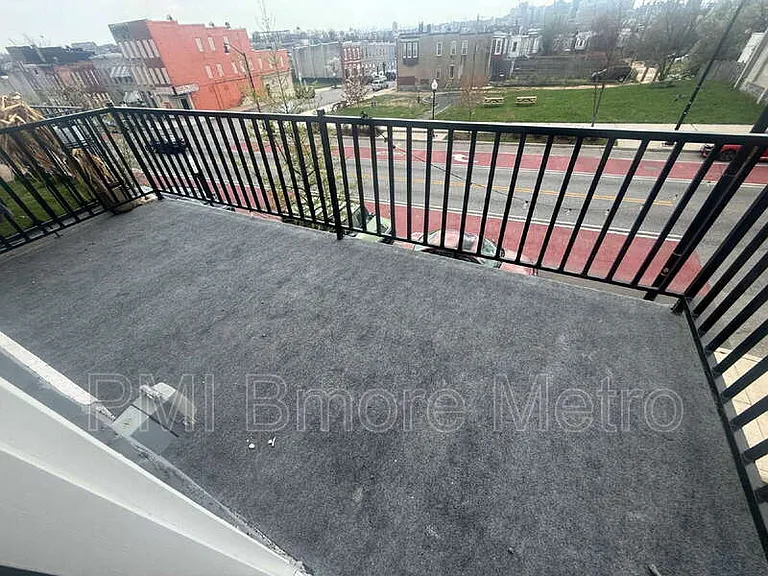 1756 E North Ave — Photo 11