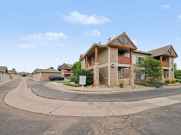 2nd image of 126 Beacon Way #2-H