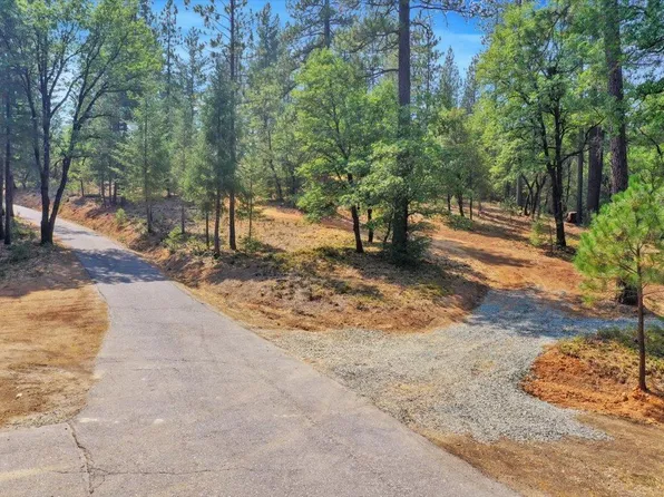 12673 Hoppy Hollow Rd, Grass Valley, CA 95945