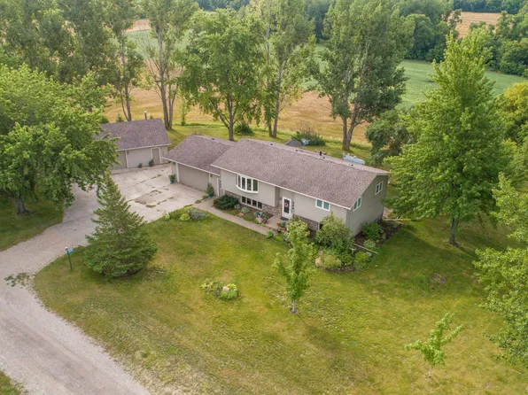 20352 Melody Dr, Fergus Falls, MN 56537