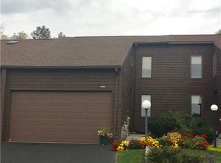 4640 Wisteria Cir, Manlius, NY 13104