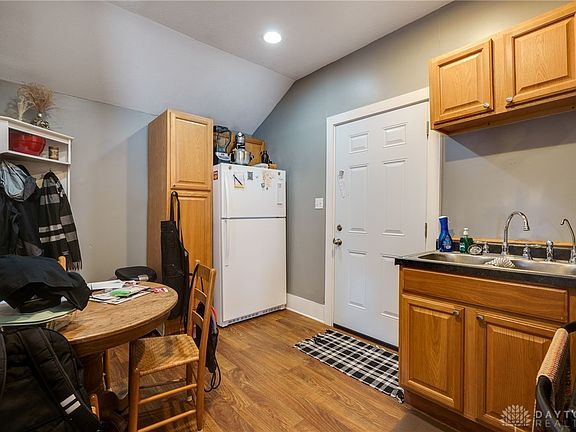 5th image of 274 N Plum St