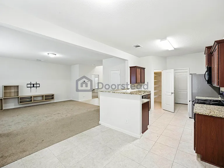 1217 Arizona Dr — Photo 7