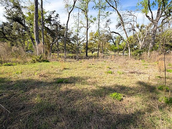 5th image of 868 NE Pecan Ave Lot 6