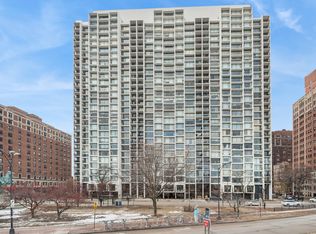 3200 N Lake Shore Dr APT 2701, Chicago, IL 60657