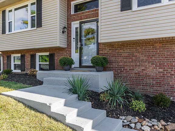 4th image of 4121 Forsythe Dr