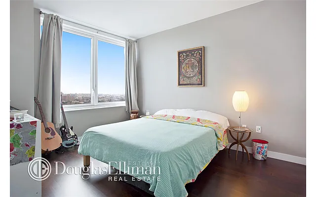 Rented by Douglas Elliman | media 26