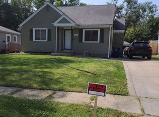 2408 E 16th St, Des Moines, IA 50316