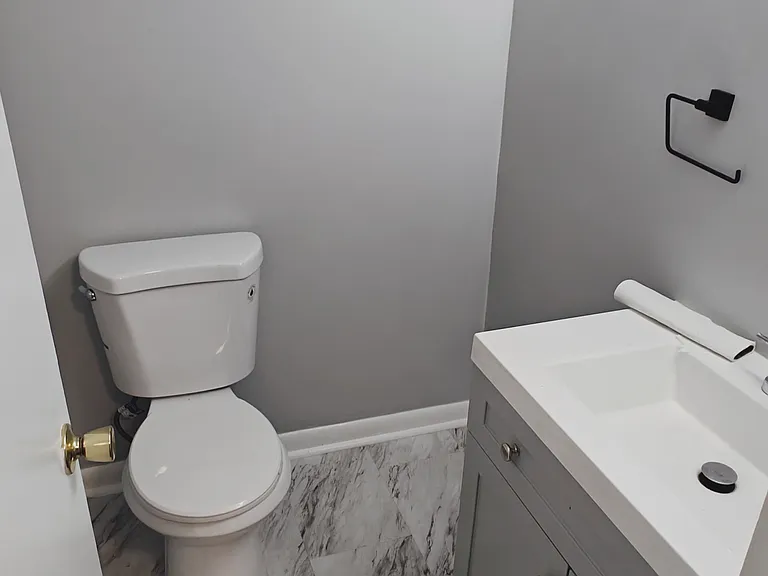 19804 Beatriz Ave — Photo 10