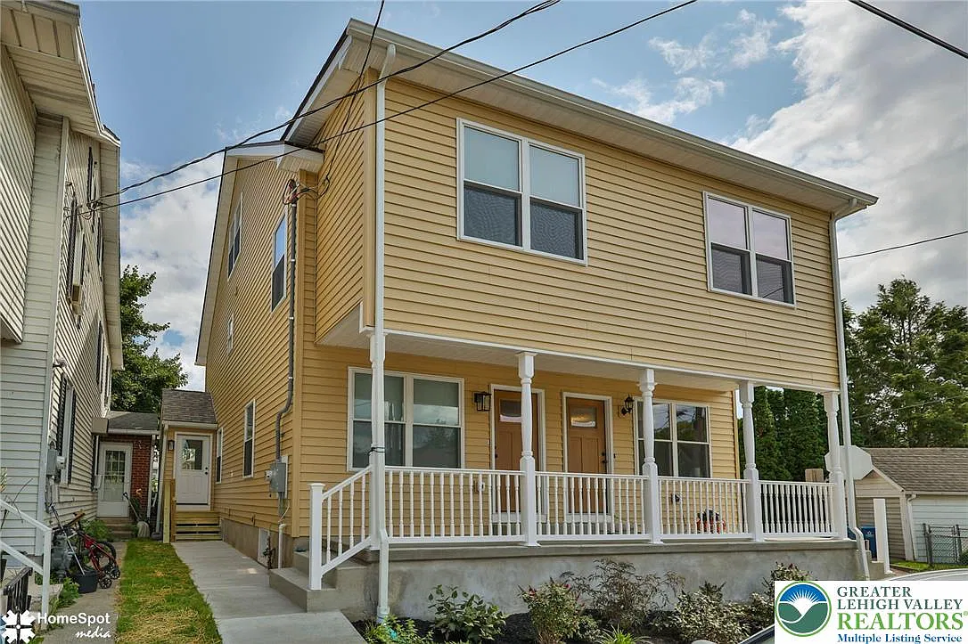 3 bed, 2.0 bath, 1712 sqft, $2,500 — Photo 1