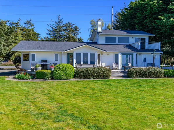 1889 West Beach Road, Oak Harbor, WA 98277