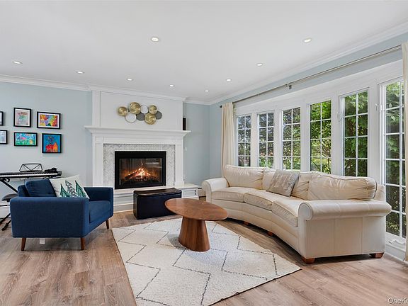 2nd image of 417 King Street