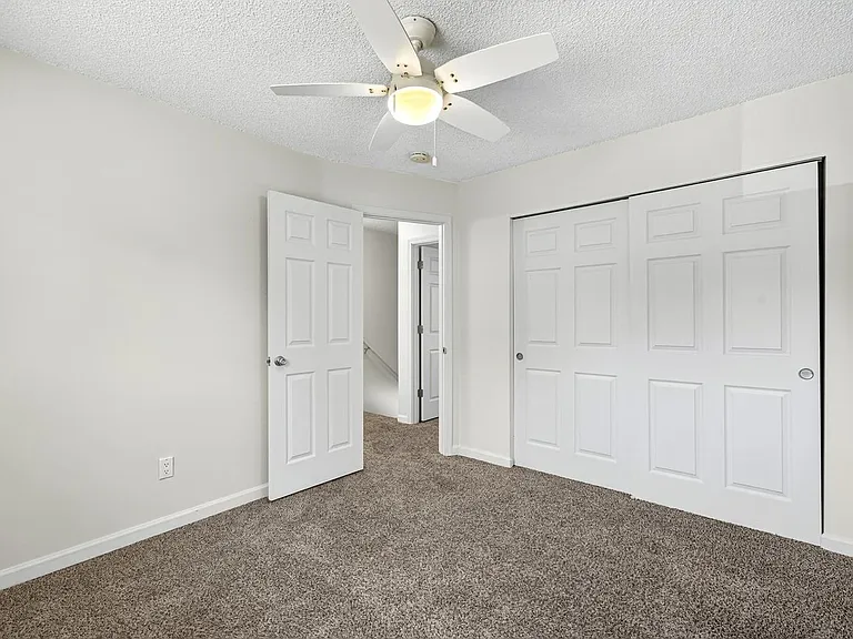 230 Lincoln St — Photo 12