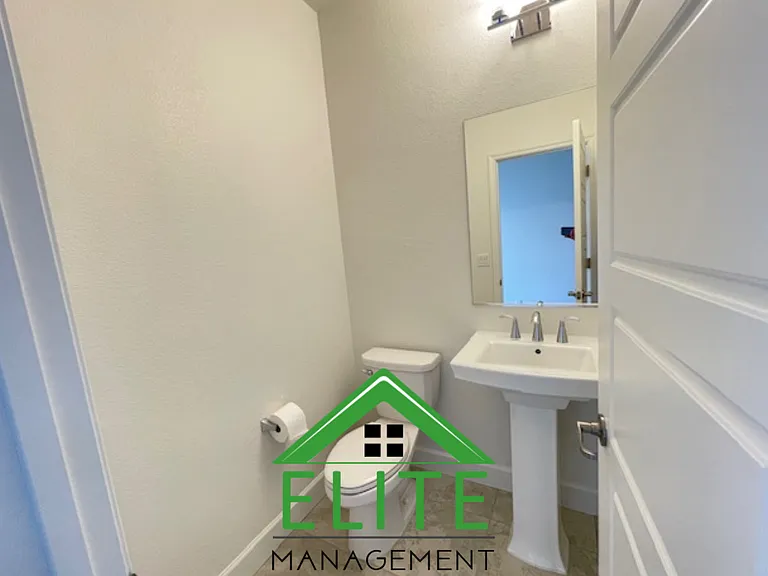 5742 Harveston Way — Photo 12