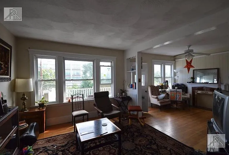 215-217 Boston Ave #2 — Photo 9