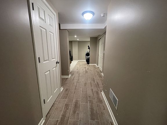 2nd image of 804 Nightshade Ln