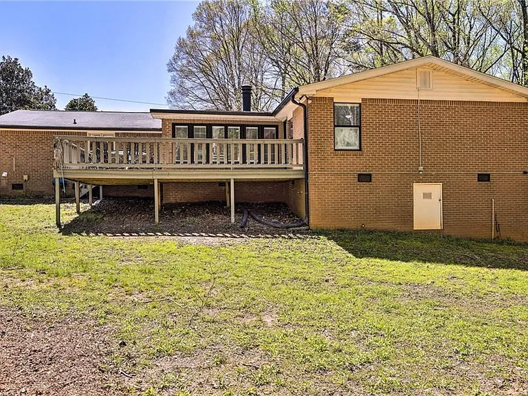 6207 Moss Dr — Photo 24