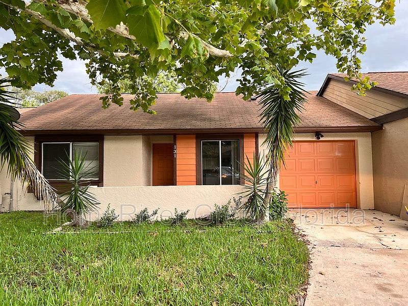 1st image of 131 Sand Pine Cir