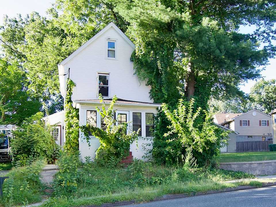 1st image of 193 Sheridan St