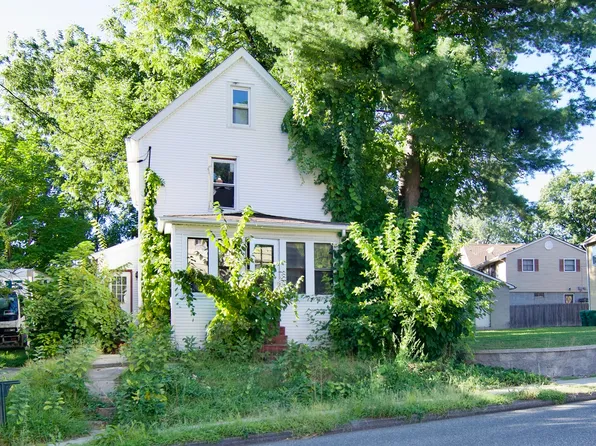 193 Sheridan St, Chicopee, MA 01020