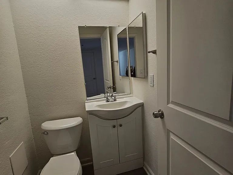 Cypress Townpark Apartments — Photo 13