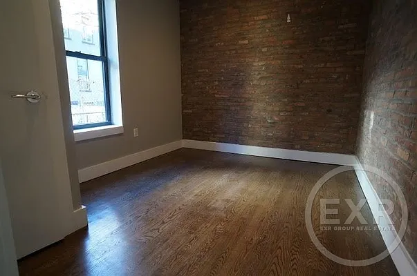 Rented by EXR | media 56