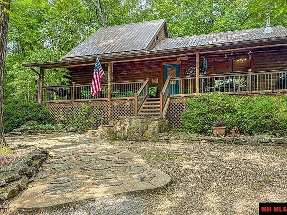 5th image of 58 Dovewood Ln