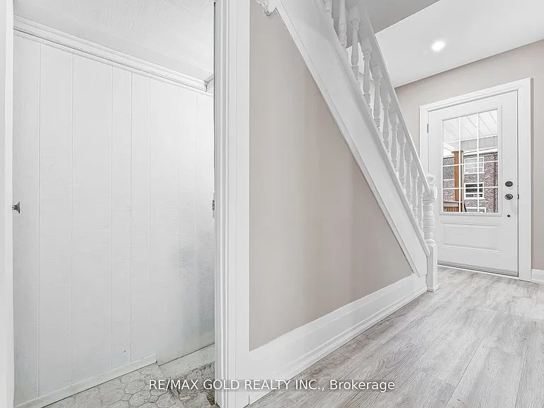 4445 Simcoe St — Photo 34