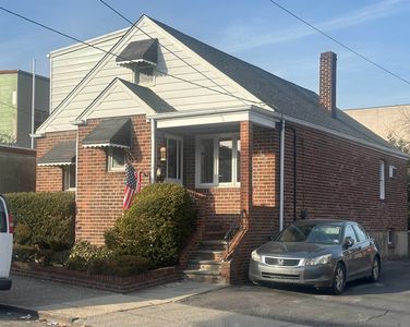307 De Soto Pl, Fairview, NJ, 07022
