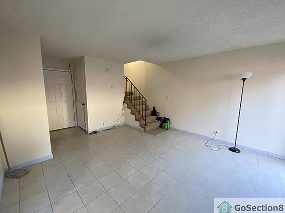 3rd image of 416 Corcoran Ave