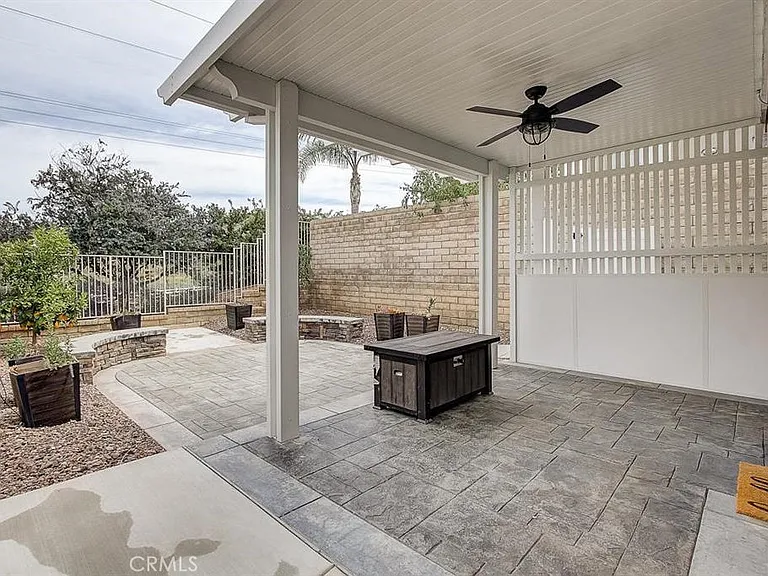 28545 Calex Dr — Photo 12