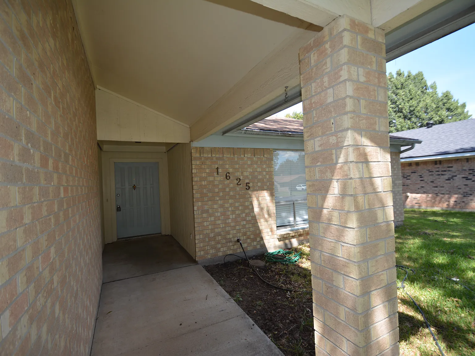 3 bed, 1434 sqft, $1,695 — Photo 2