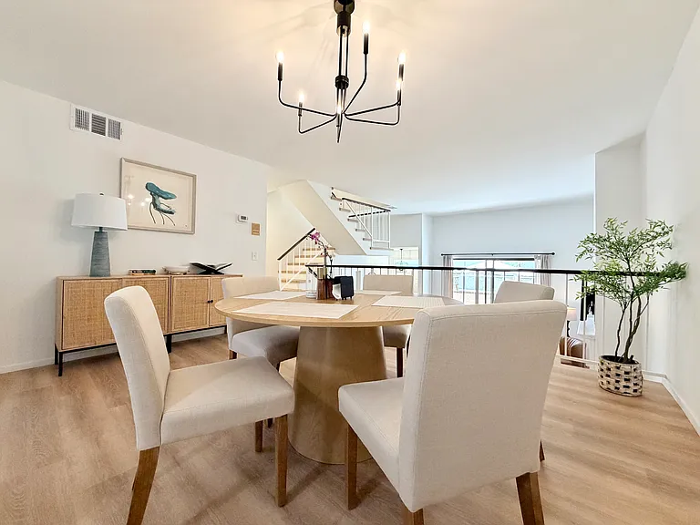 2450 E Del Mar Blvd #36 — Photo 5