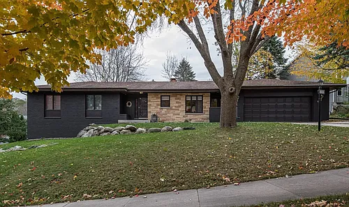 2054 Hill Pl SW Photo 1