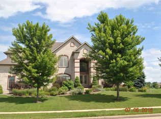5243 Grapevine Dr, West Lafayette, IN 47906